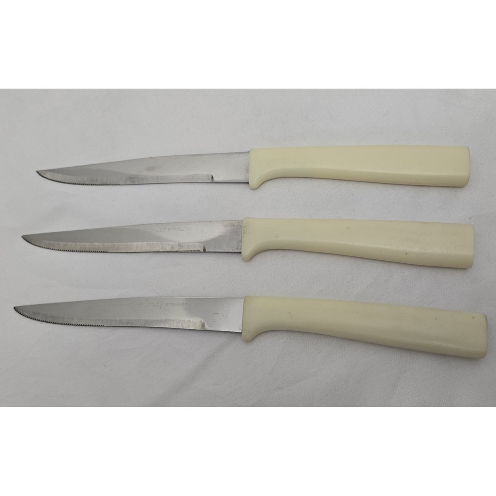 Lot Of Three (3) Vintage Everbrite Stainless Steel Steak Knives Cream Handle GUC